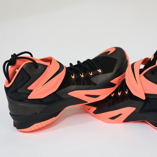 Nike LeBron Zoom Soldier VIII "Peach Mango" נעלי כדורסל לברון ג'יימס