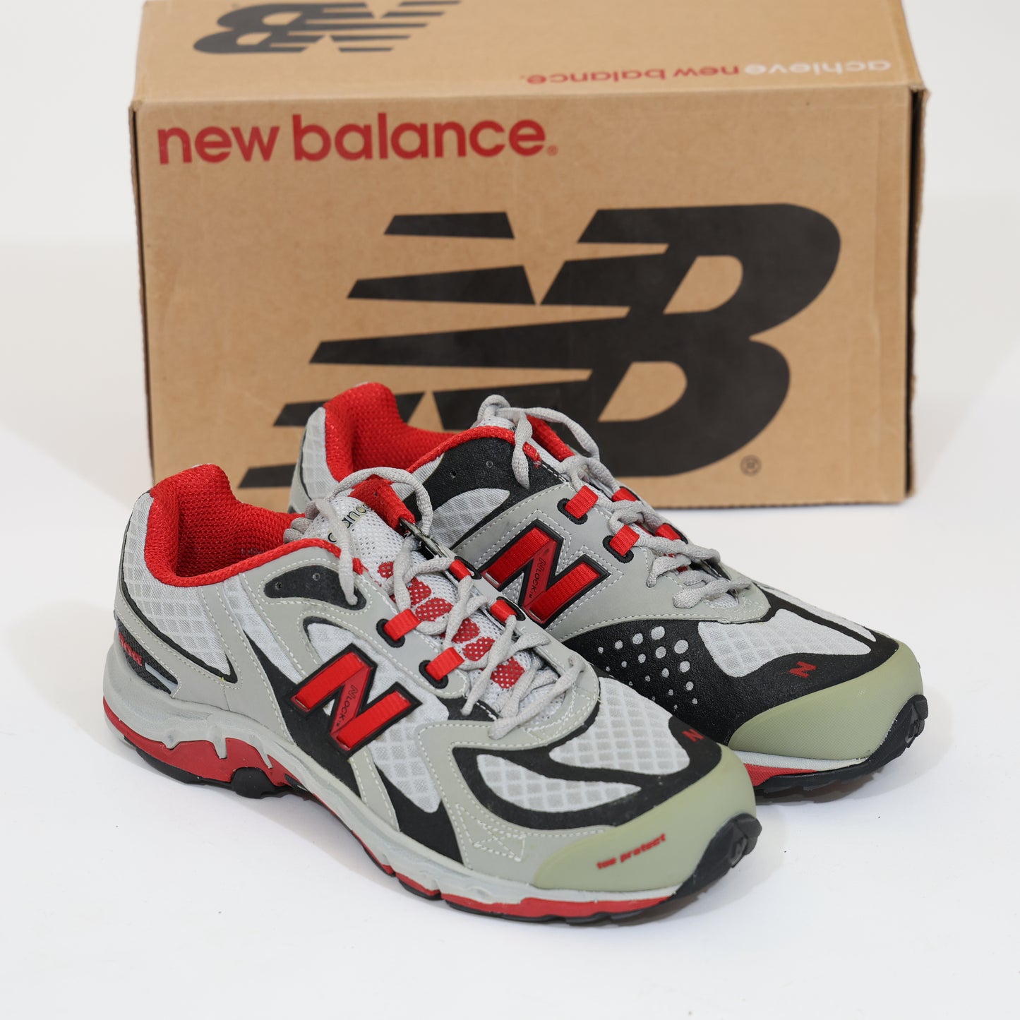 New Balance MT908BR נעלי סניקרס ניו באלאנס